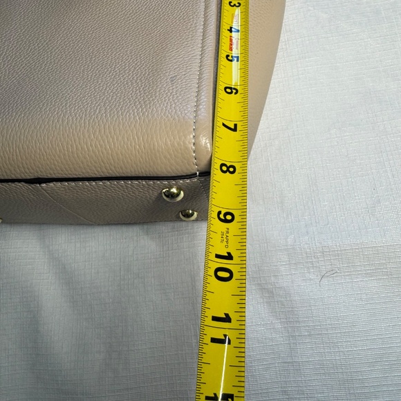 Danier Cream and Brown Crossbody Bag - Picture 9 of 10